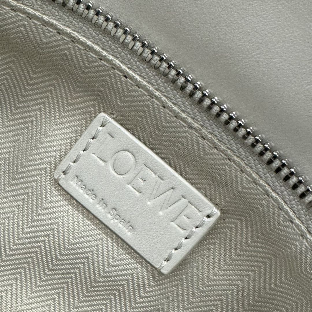 Loewe Puzzle Bags